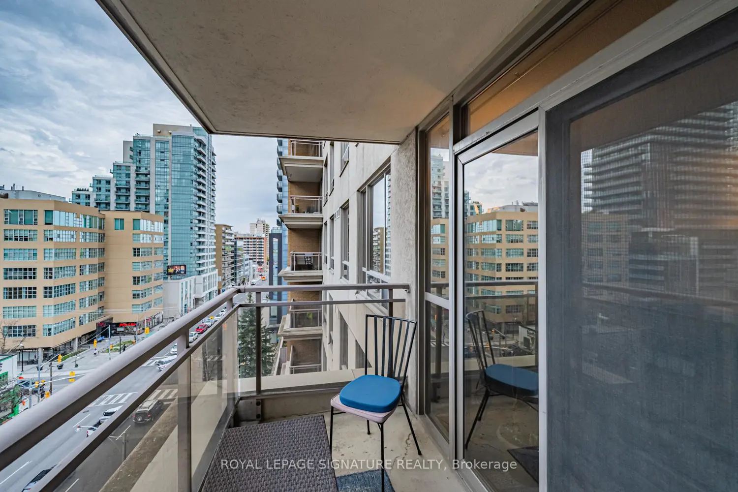 Additional image 15 of 123 Eglinton Avenue 813