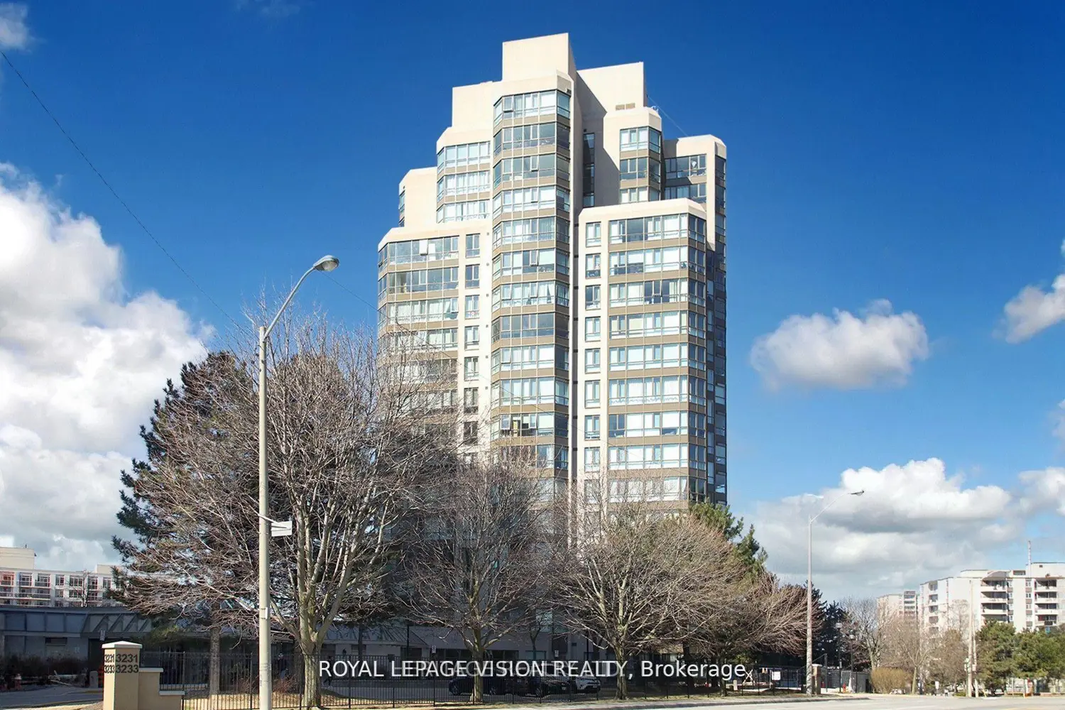 3231 Eglinton Avenue 106