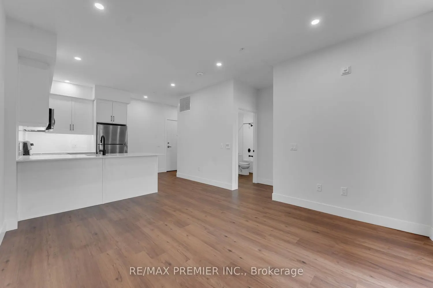Additional image 9 of 1000 Lackner Place 215