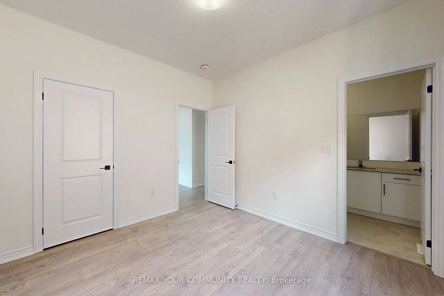 Additional image 13 of 105 Halldorson Avenue