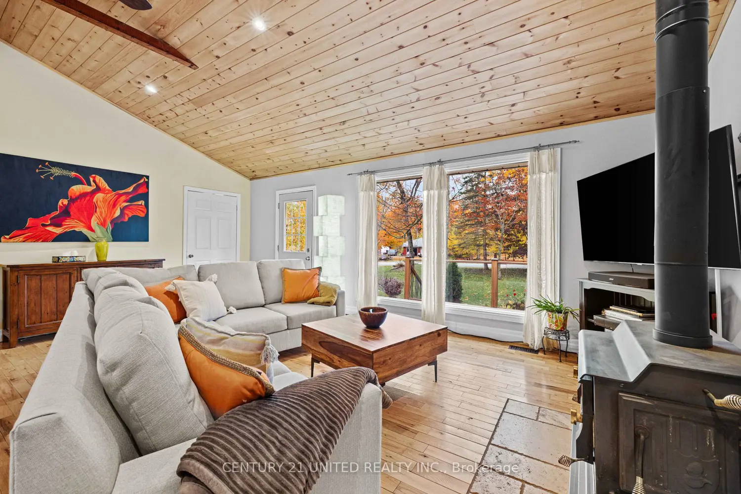 Additional image 3 of 25 Sugarbush Boulevard