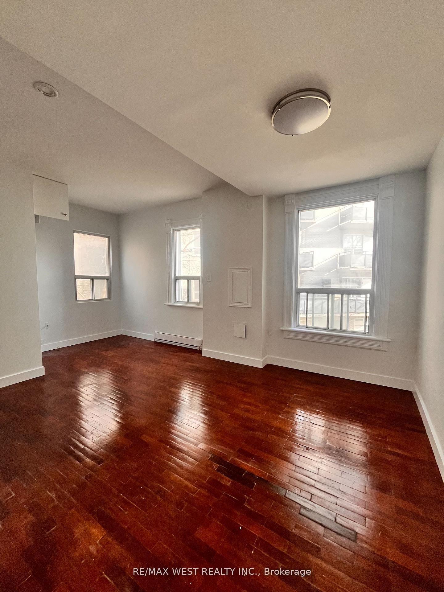 Additional image 2 of 3-96 Springhurst Avenue, Toronto, ON, M6K 1C1