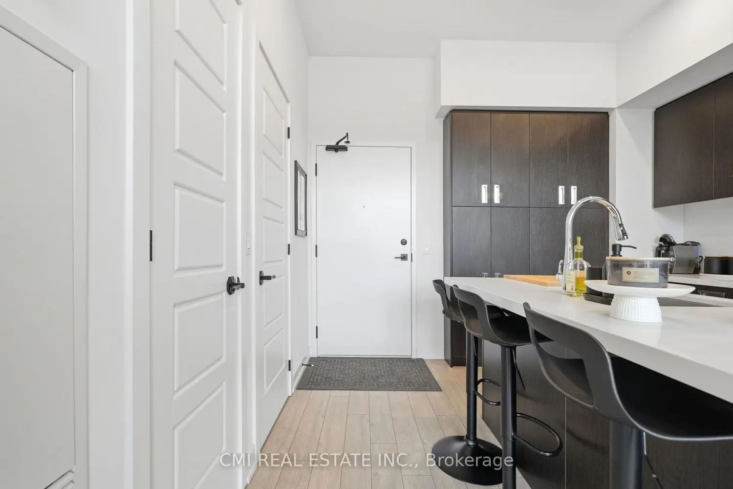 Additional image 6 of 415 Sea Ray Avenue 106