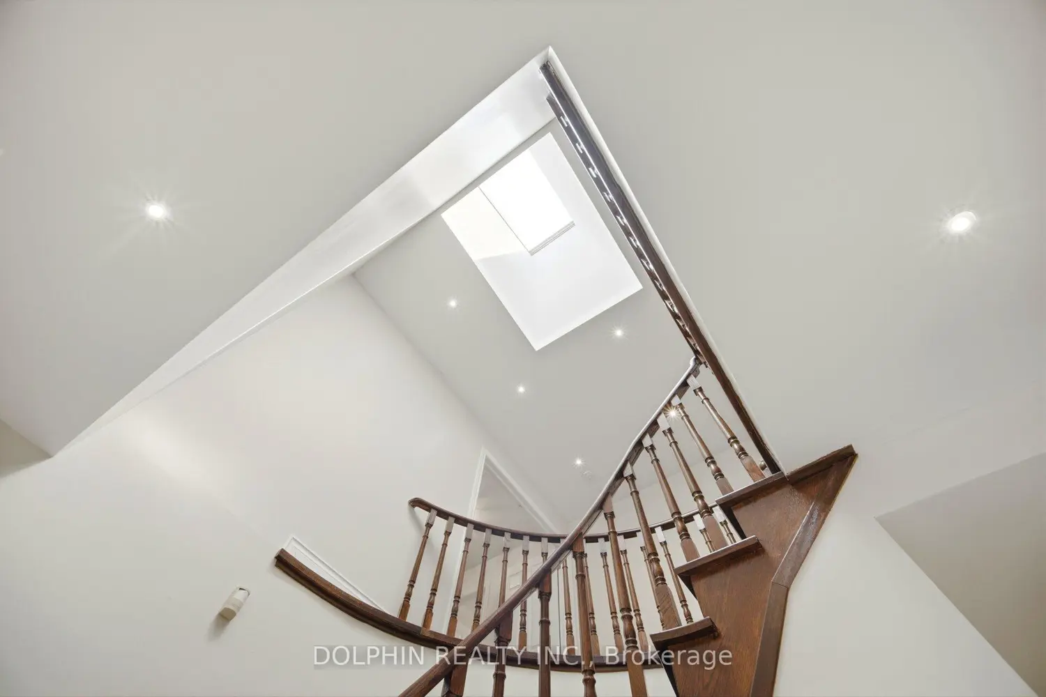 Additional image 15 of 1090 Vanier Drive
