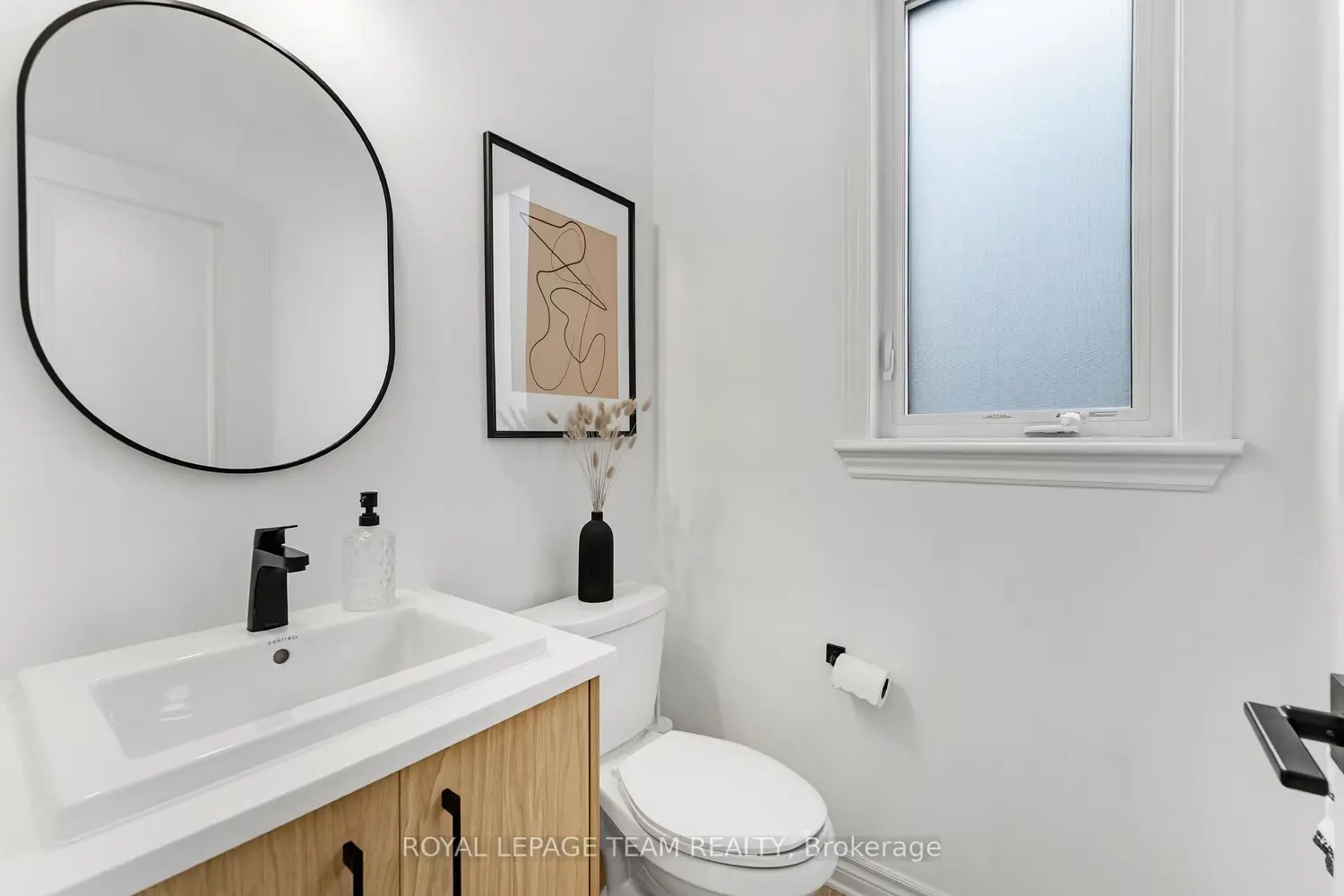 808 Chipping Circle photo 2