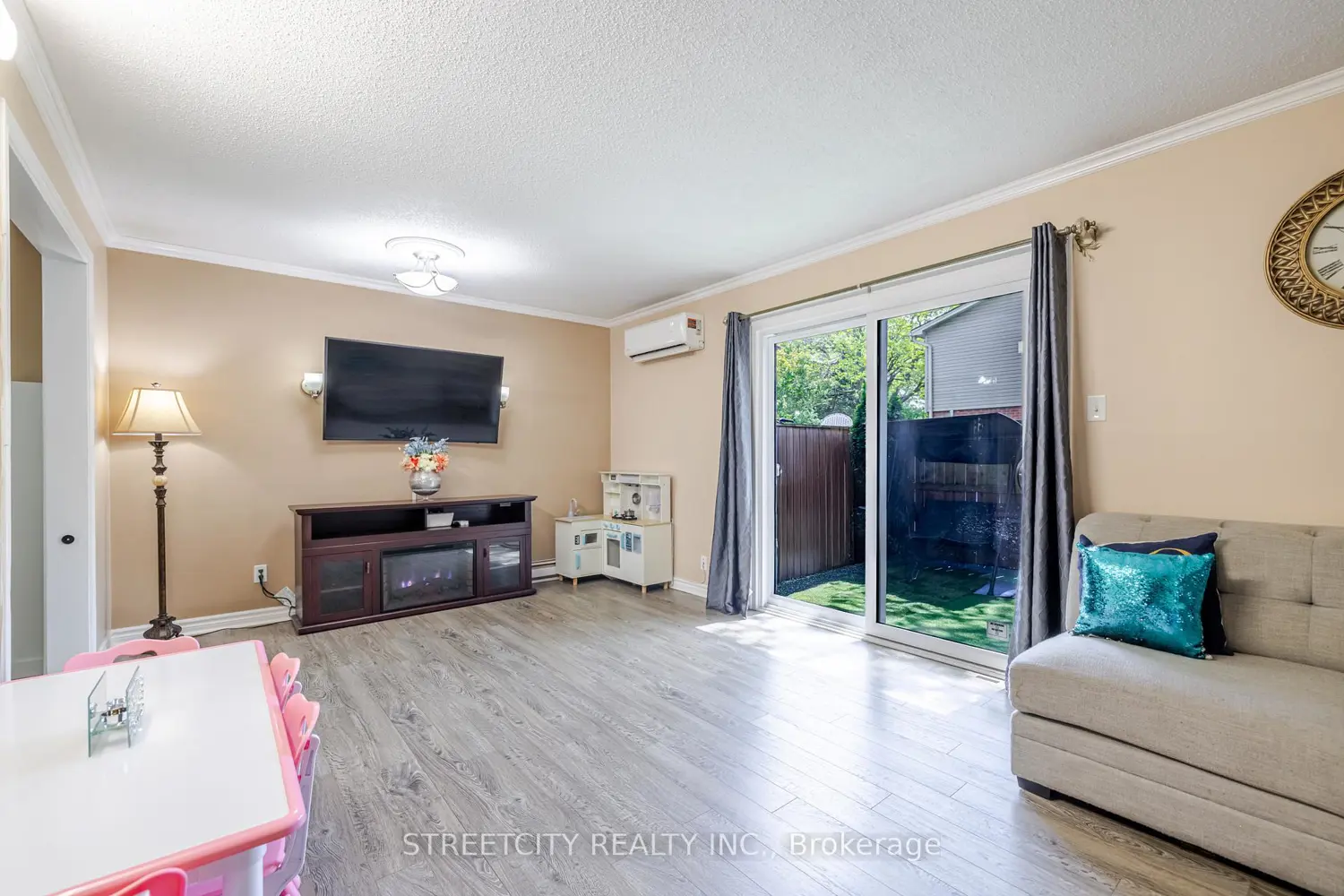Additional image 3 of 1330 Jalna Boulevard 126