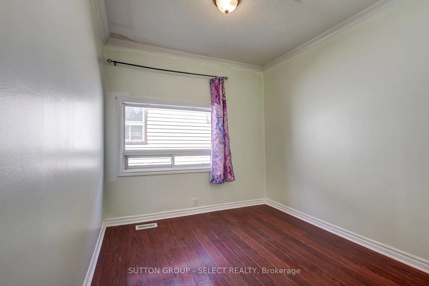 Additional image 9 of 471 Burbrook Place