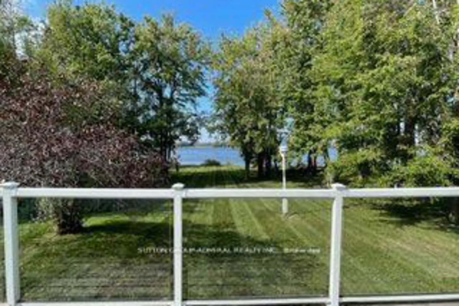 182 Bayshore Drive photo 3