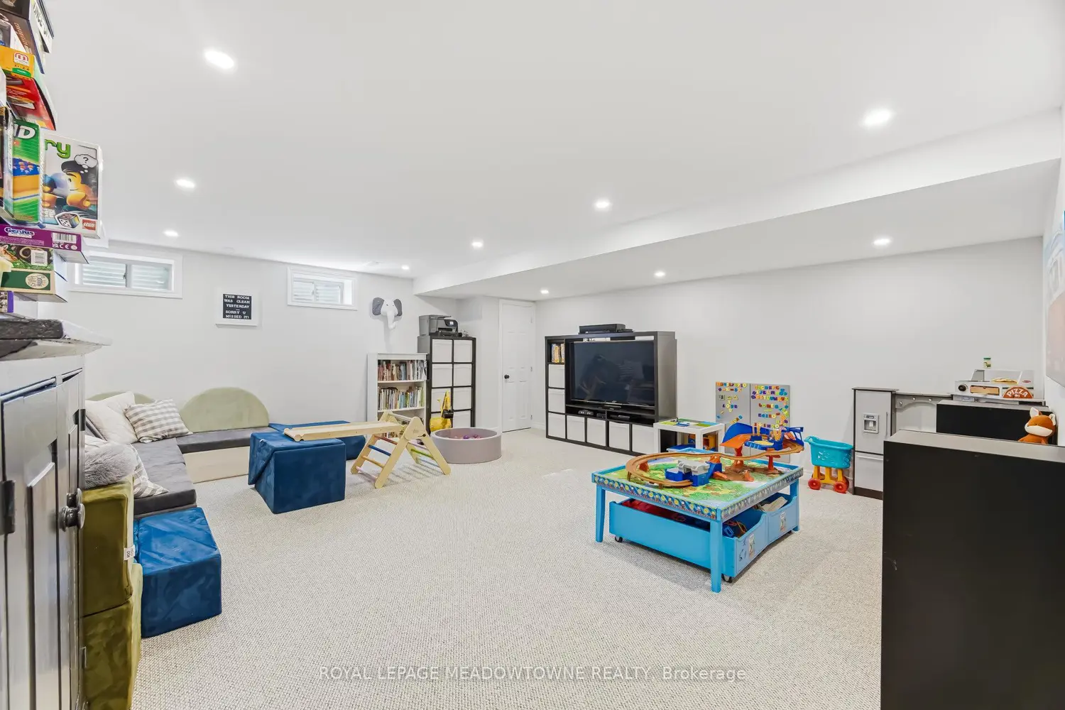 Additional image 15 of 21 Sharpe Crescent