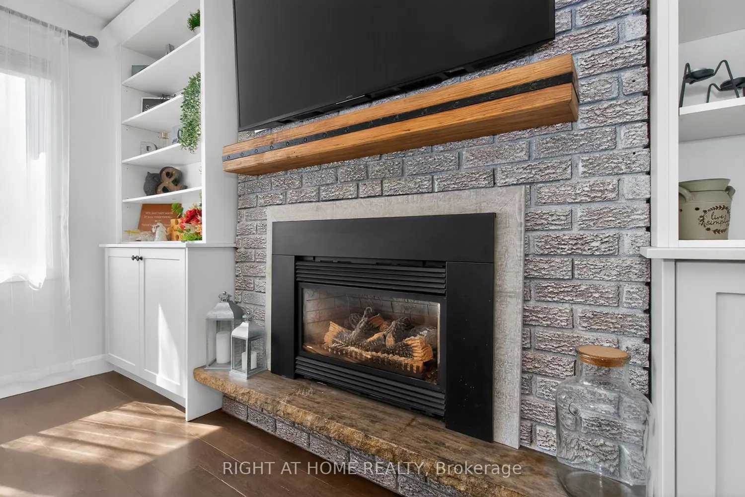 Additional image 8 of 4116 Innisfil Beach Road