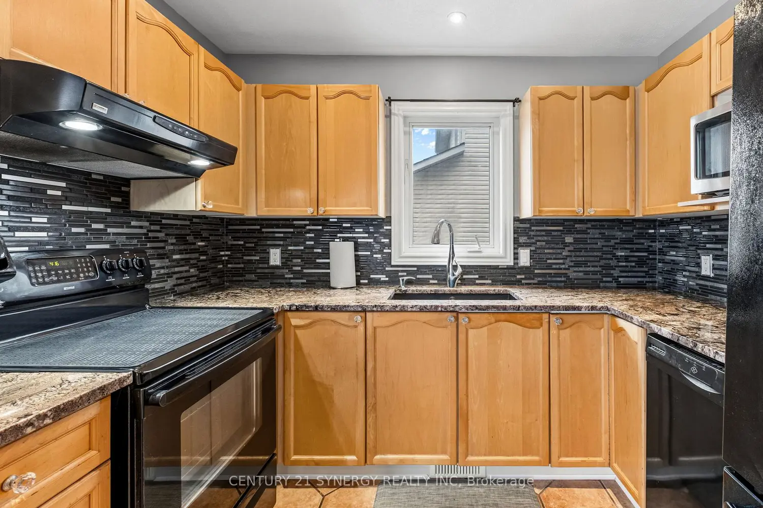 Additional image 5 of 207 Stiver Street