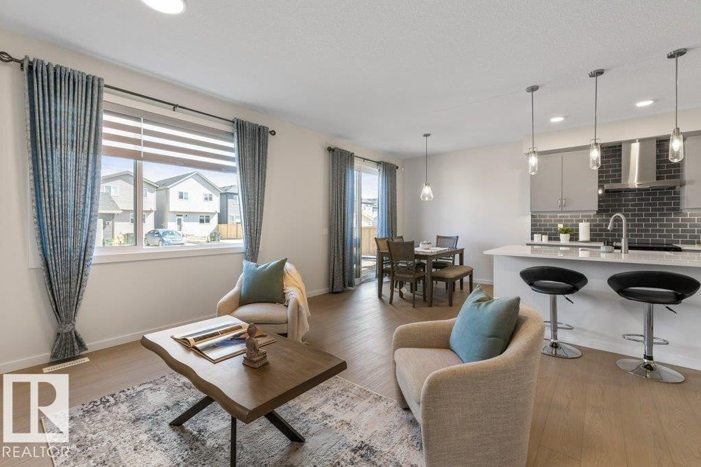 Additional image 7 of 17339 3 Street NW, Edmonton, AB, T5Y4G7