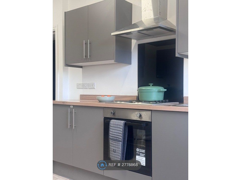 Additional image 4 of Room to rentKings Buildings, Chester CH1
