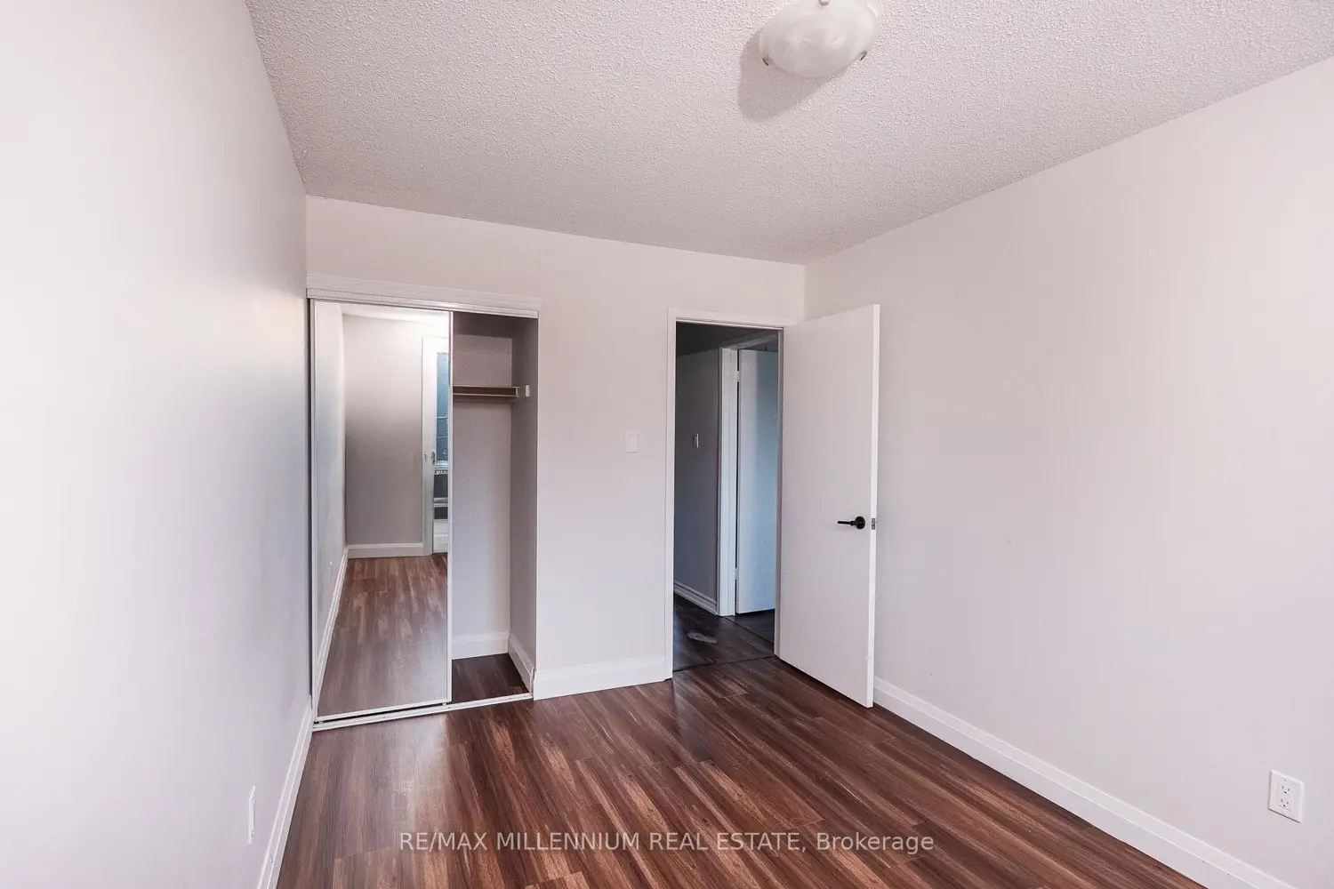 Additional image 18 of 87 Carisbrooke Court 87