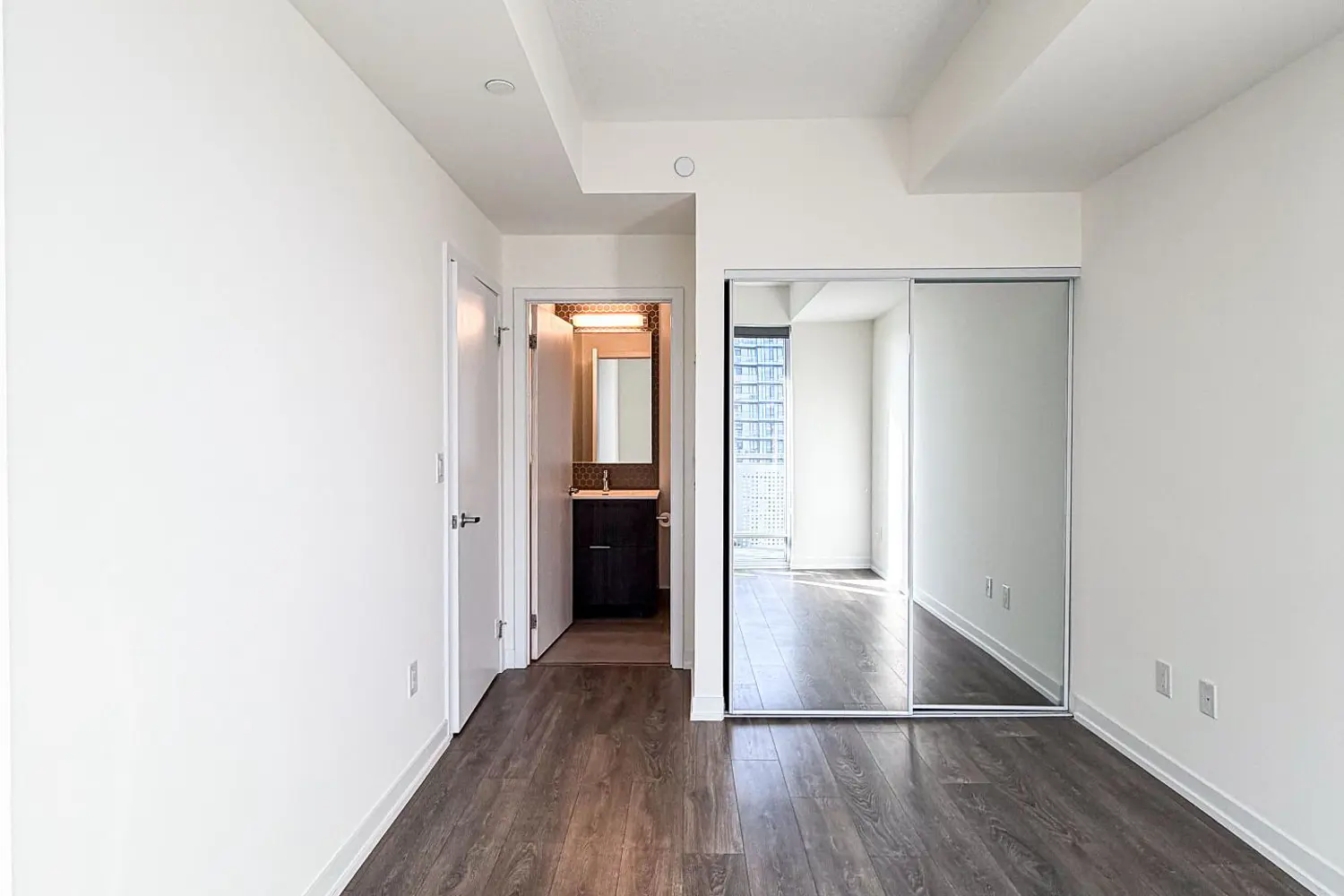 Additional image 9 of 2520 Eglinton Avenue 1702