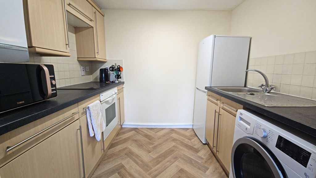 Additional image 9 of 2 bed flat to rentCouper Street, Glasgow G4