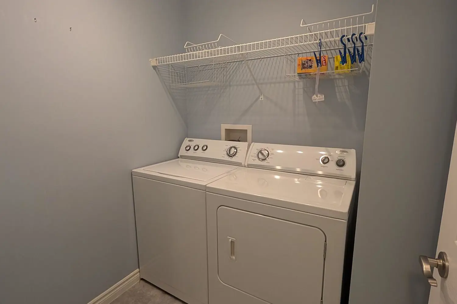 Additional image 9 of 987 Whetherfield Street 39