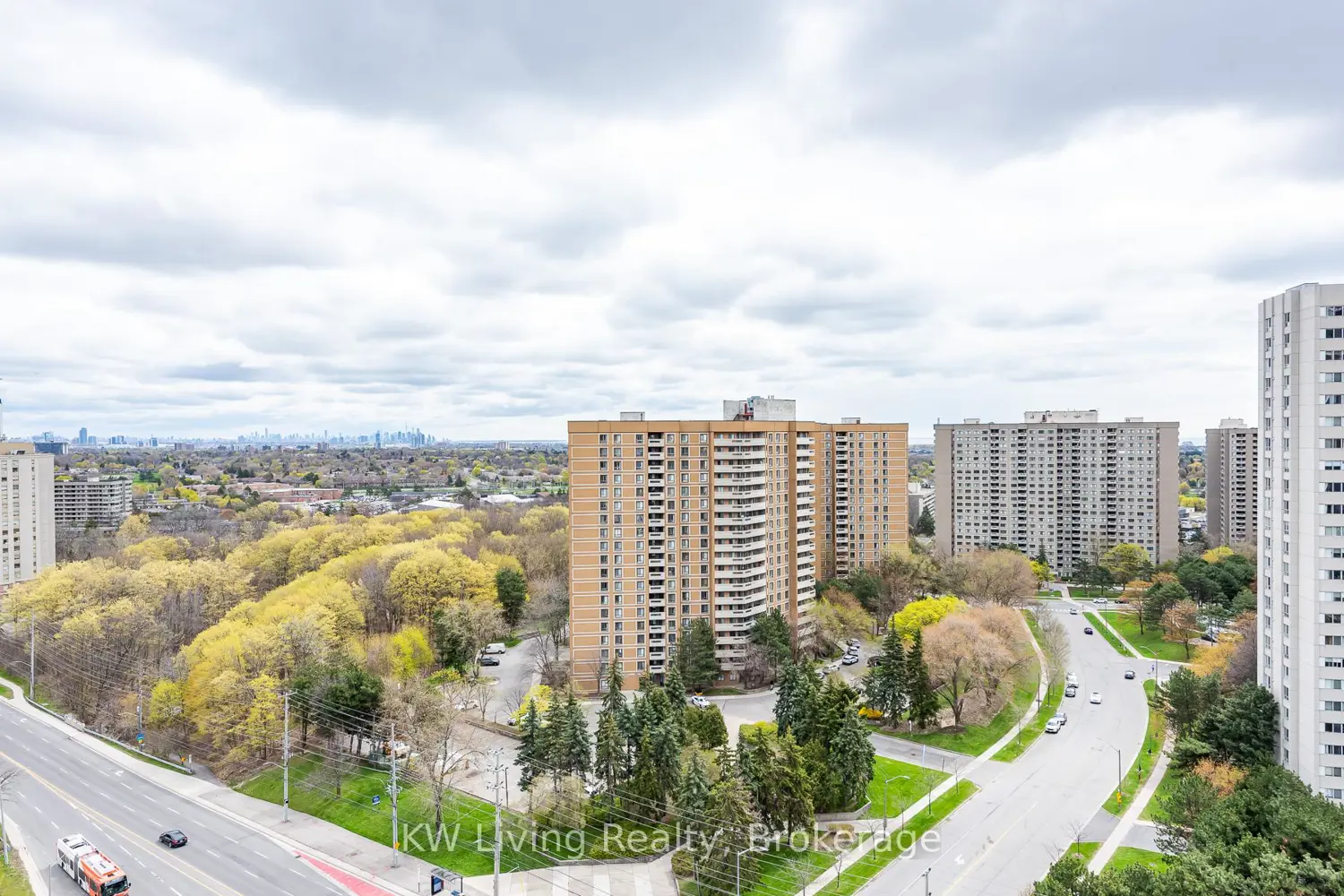 Additional image 20 of 90 Absolute Avenue 1604