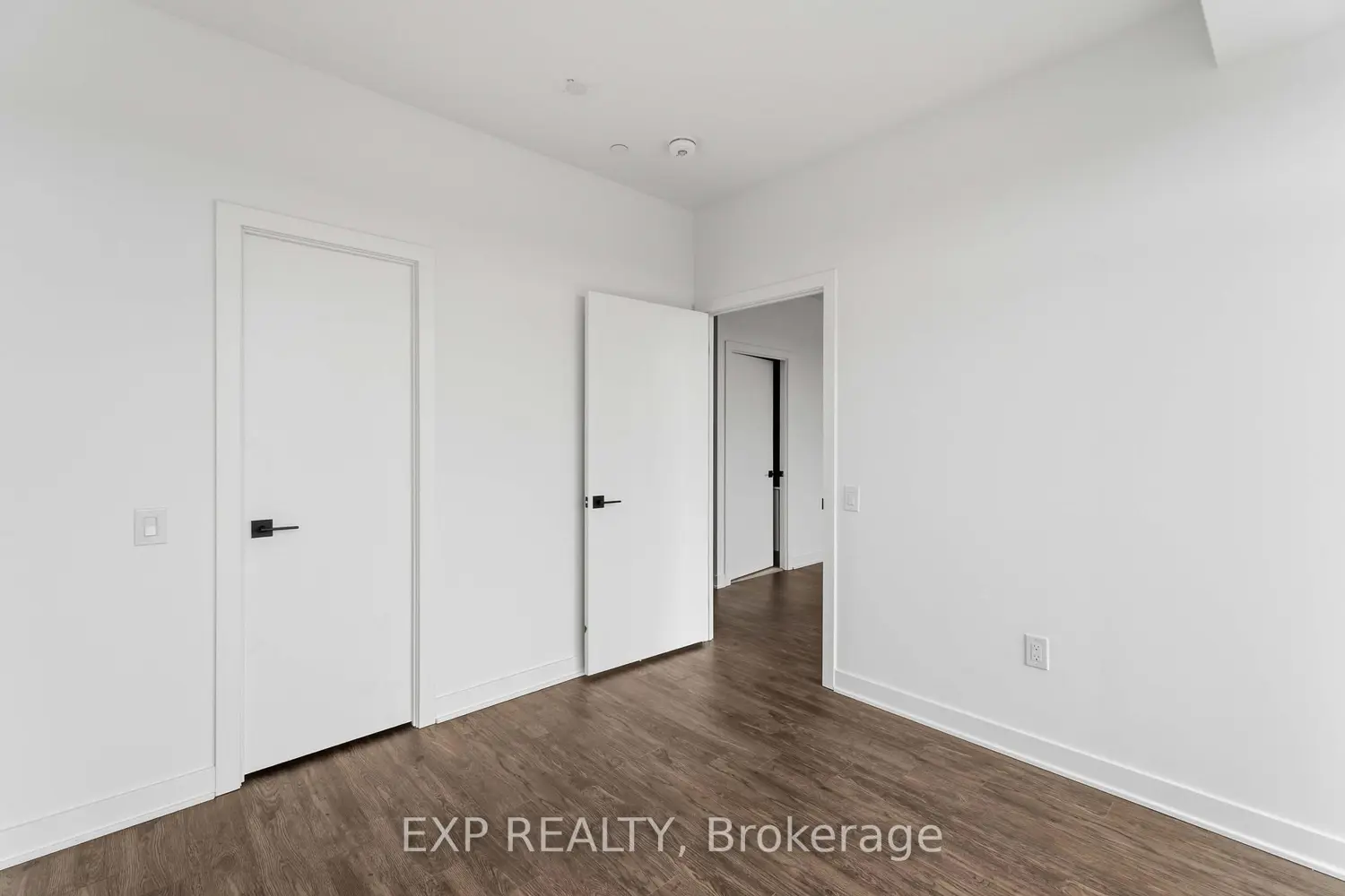 Additional image 7 of 2782 Barton Street 1619