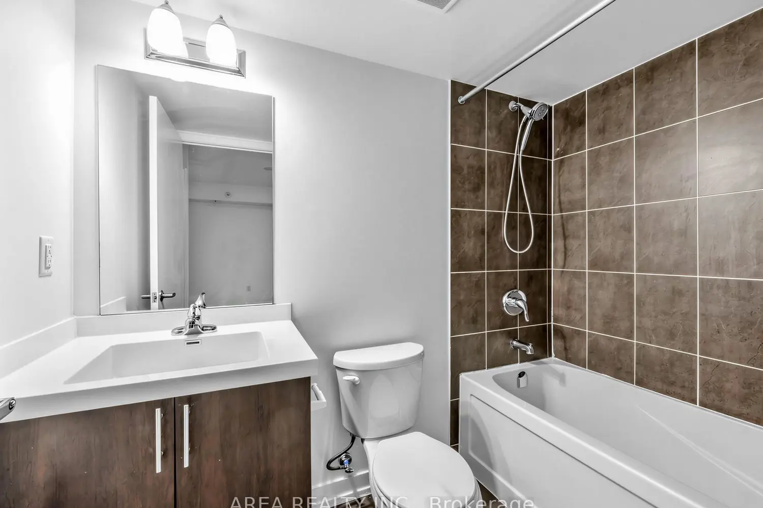 Additional image 13 of 1410 Dupont Street 1410