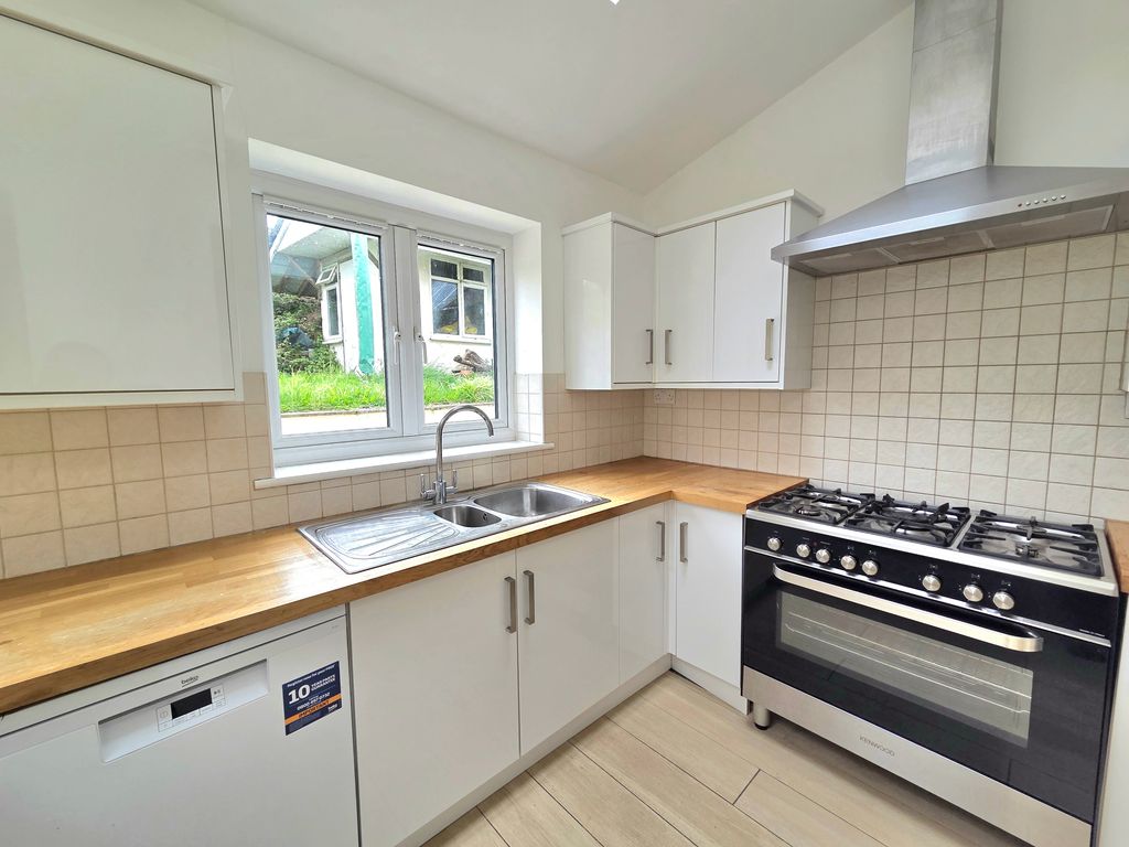 Additional image 6 of 4 bed property to rentMeadowbank Road, Falmouth TR11
