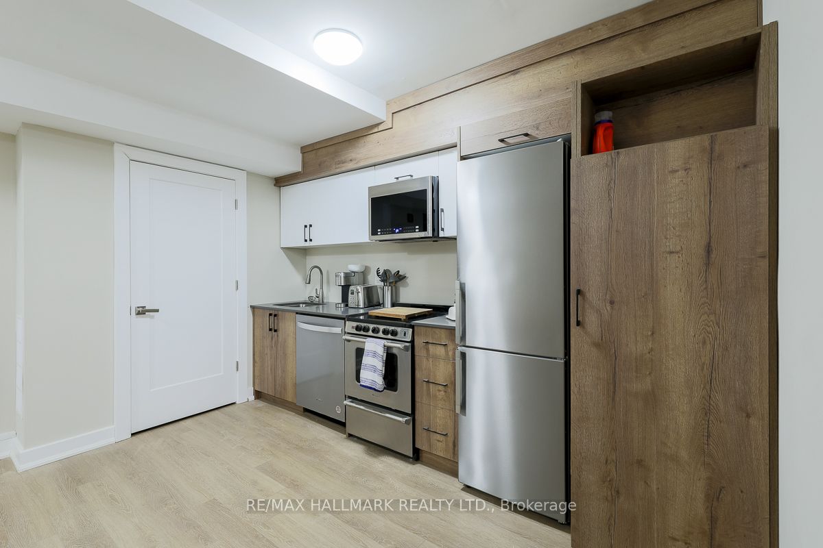 Additional image 2 of 303-628 Danforth Avenue, Toronto, ON, M4K 1R3