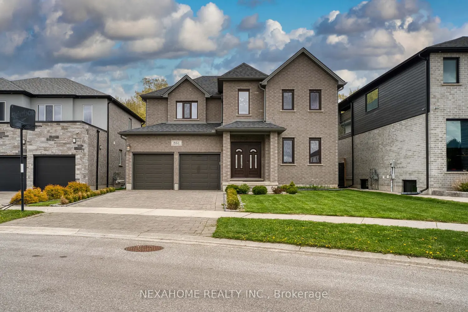 861 Zaifman Circle