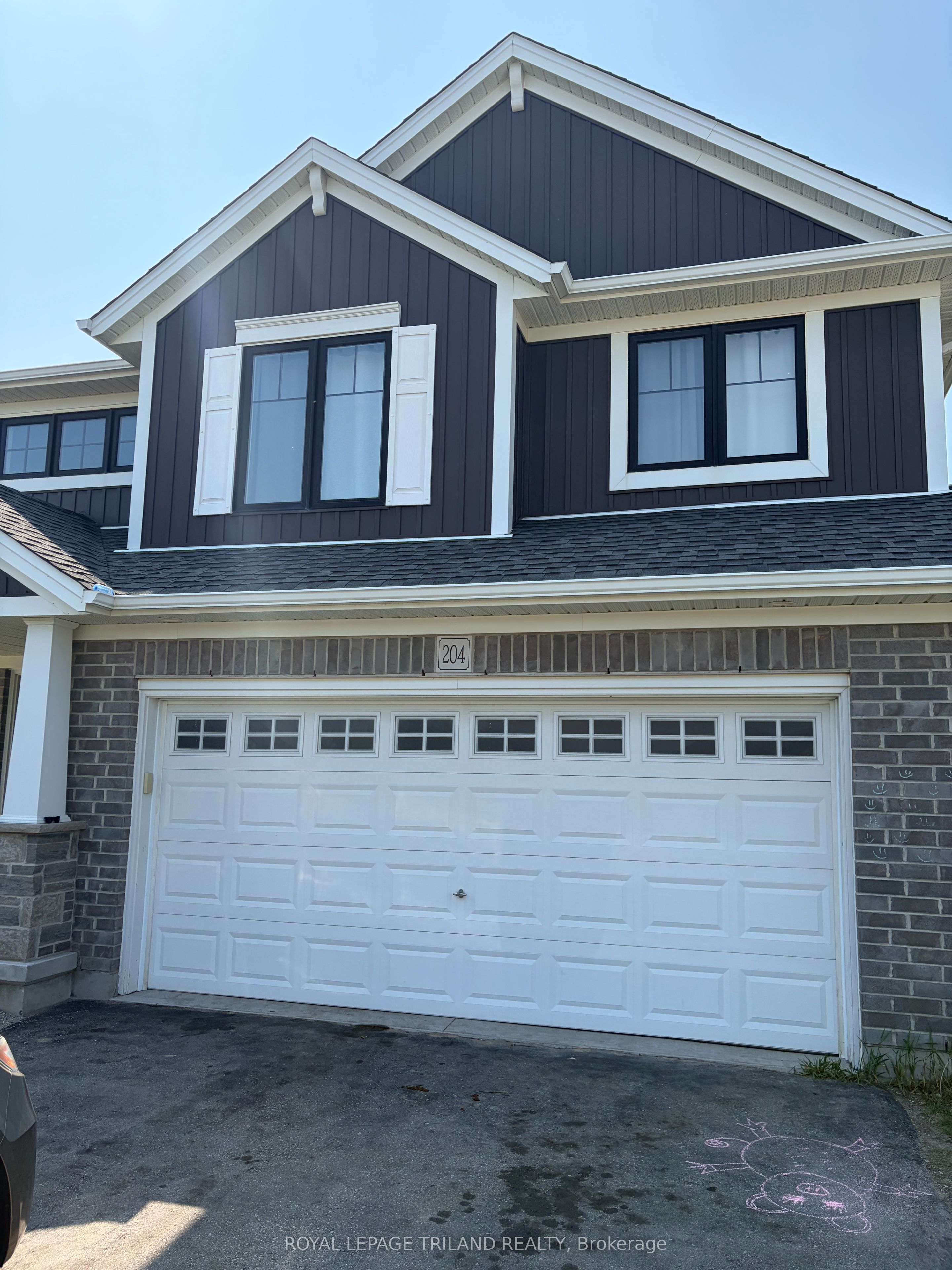 MAIN LEVEL-204 Peach Tree Boulevard, St. Thomas, ON, N5R 0E3