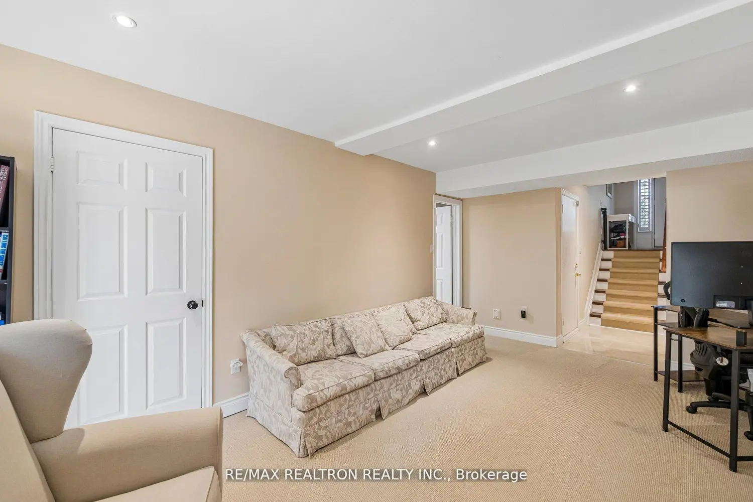 Additional image 14 of 8909 Bathurst Street 5