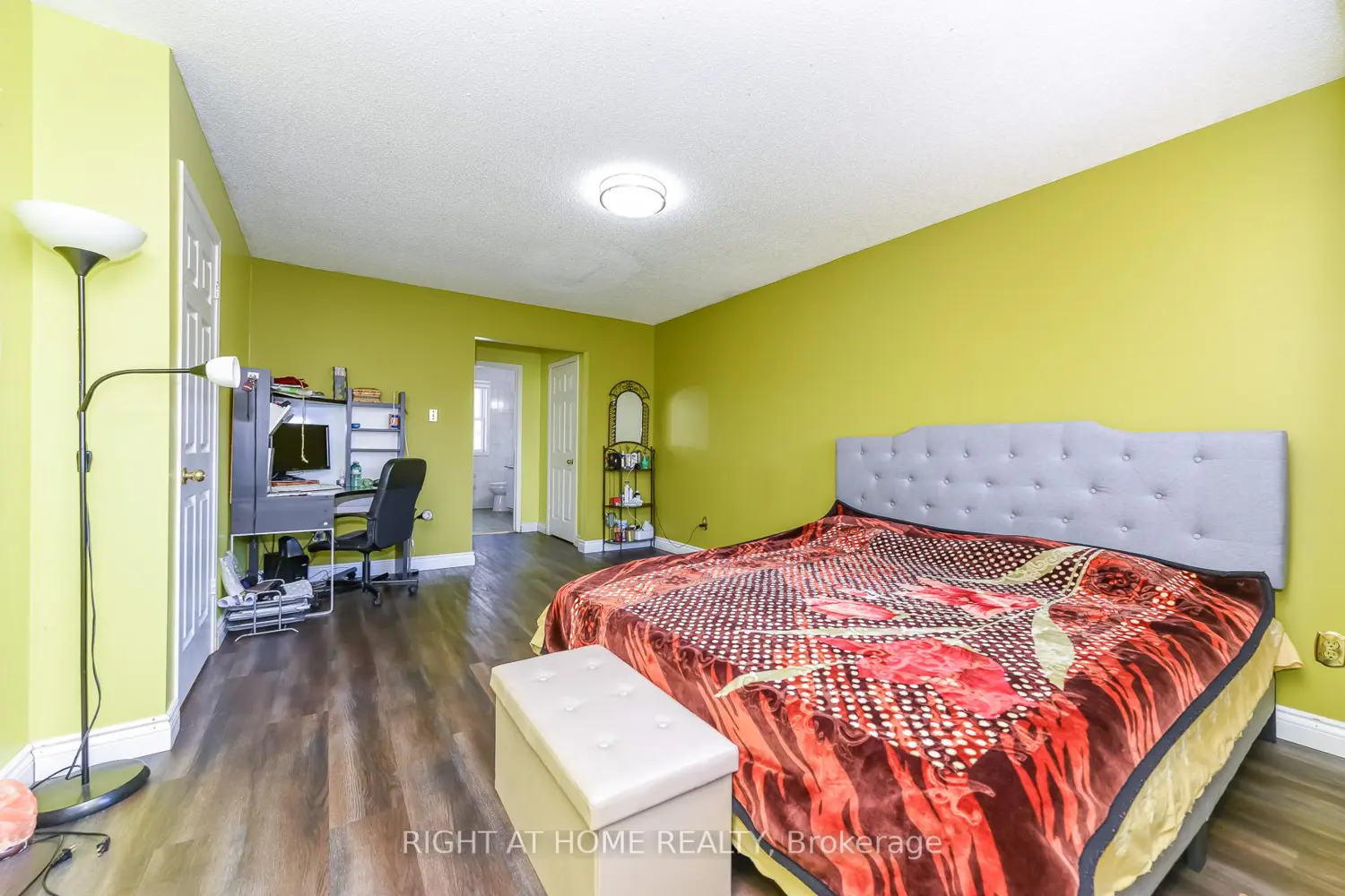 Additional image 13 of 379 Wallenberg Crescent