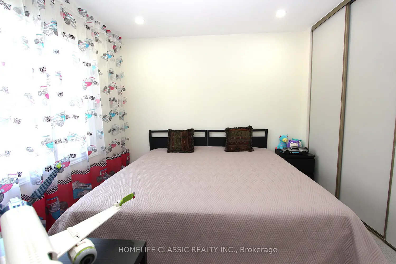 Additional image 10 of 4635 Regents Terrace 51