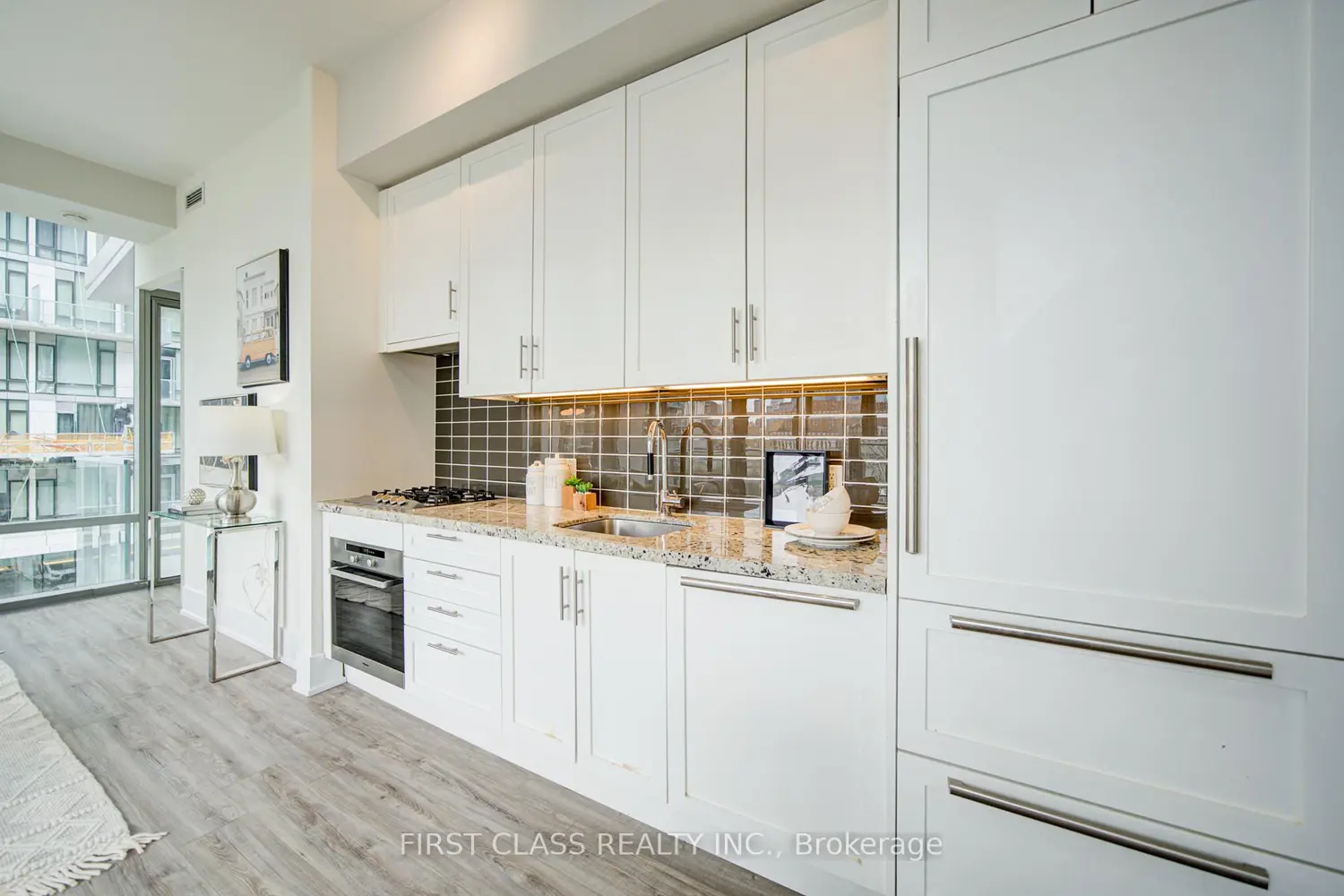 Additional image 6 of 39 Queens Quay 402