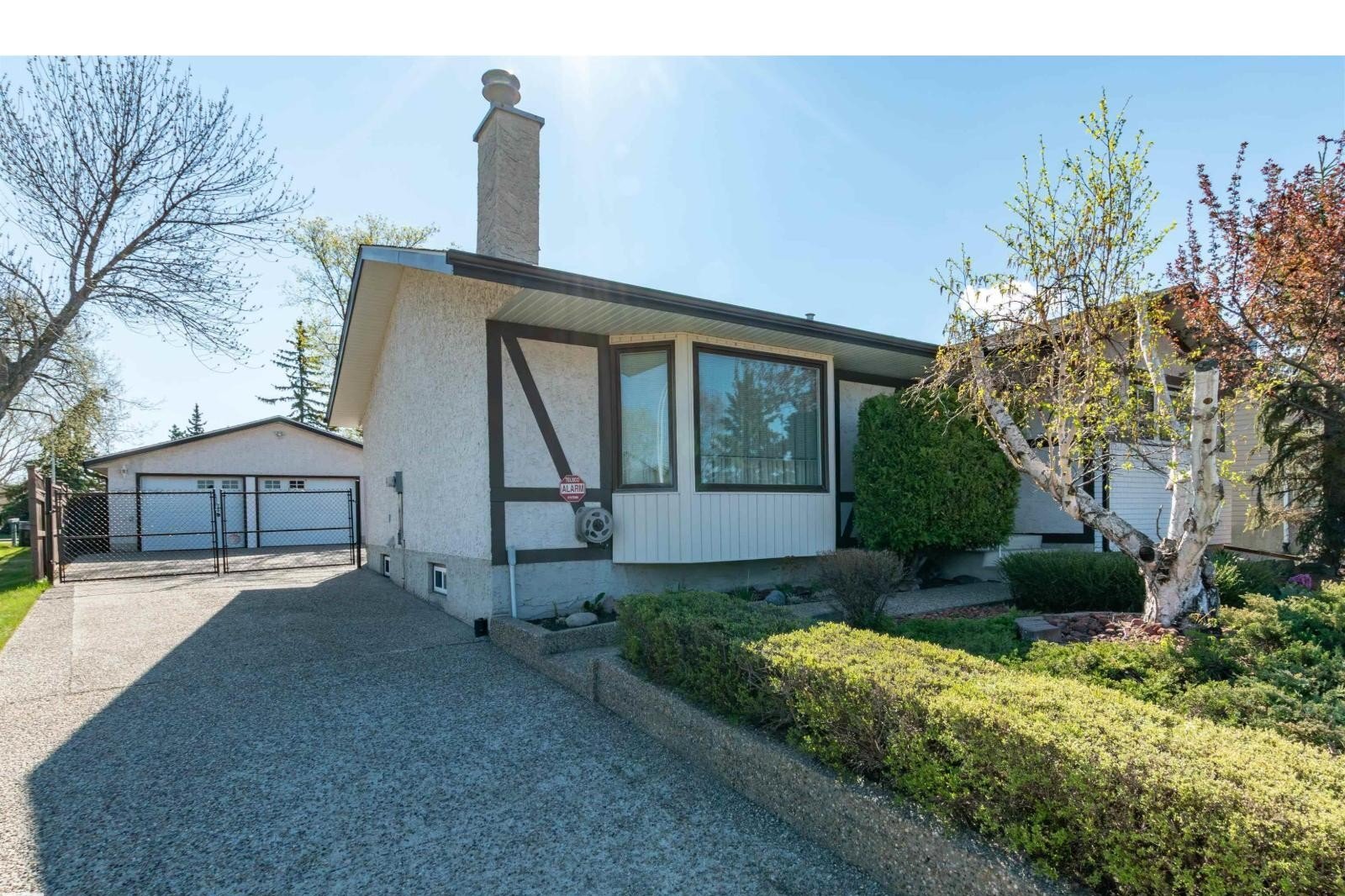Additional image 8 of 13319 30 Street NW, Edmonton, AB, T5A3A1