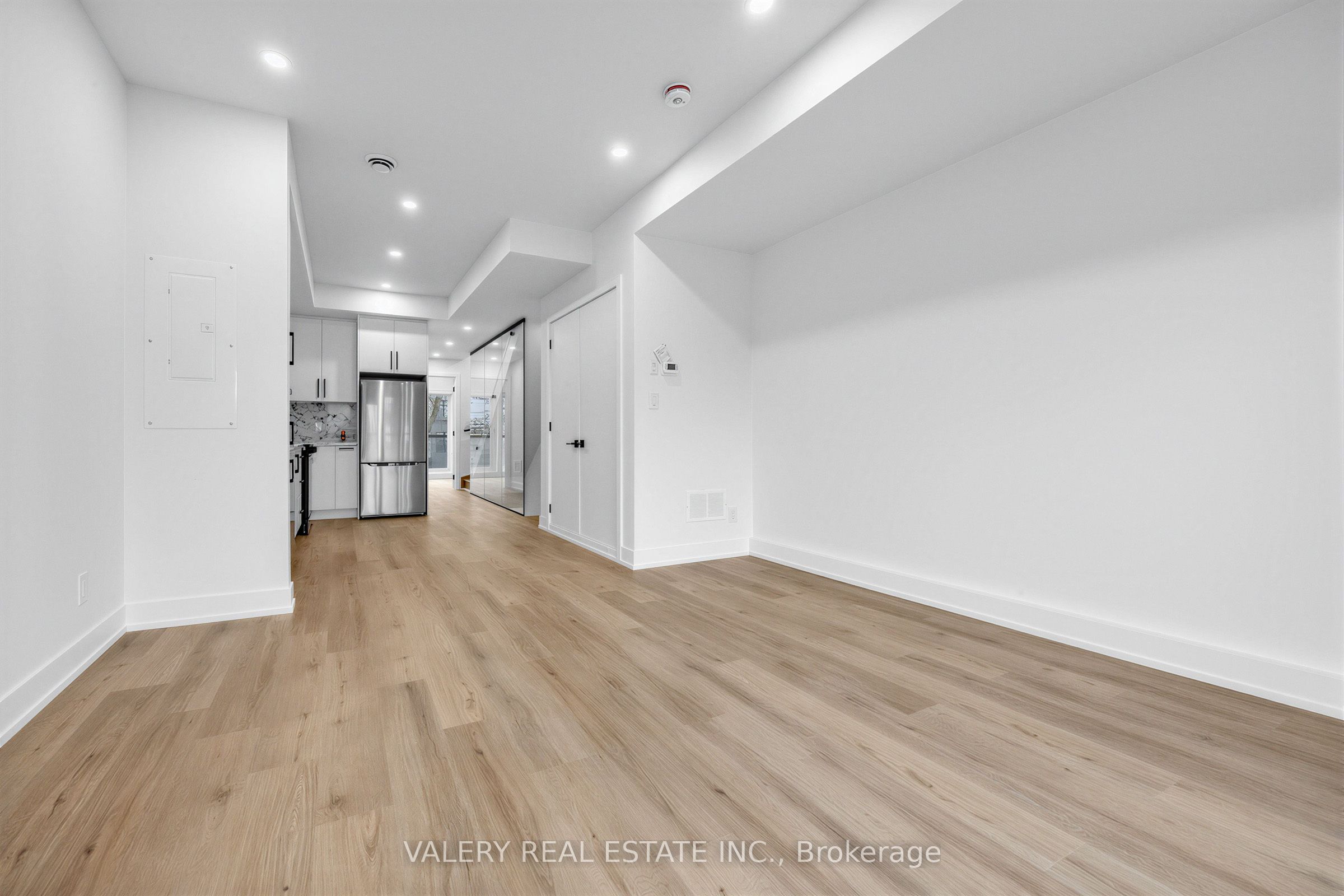 Additional image 4 of C-1115 Islington Avenue, Toronto, ON, M8Z 4S3