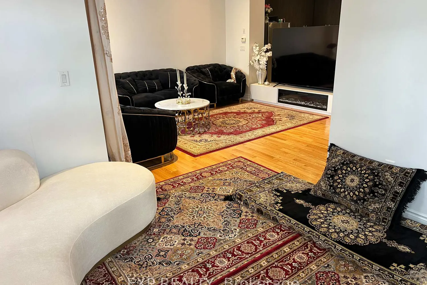 Additional image 13 of 947 Finley Avenue