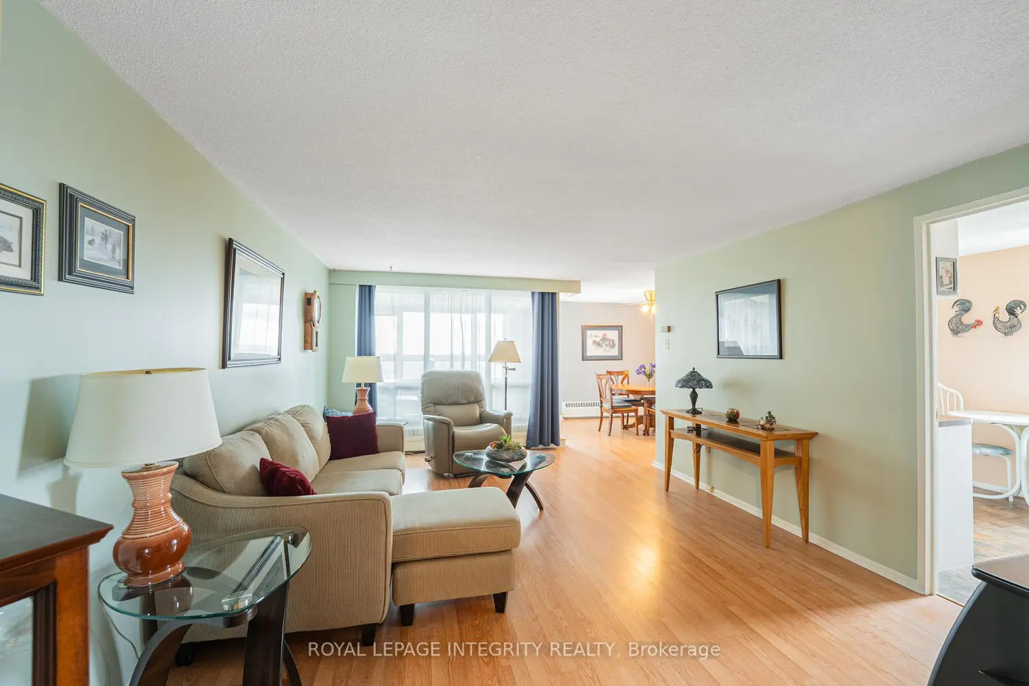 1356 Meadowlands Drive 806 photo 4
