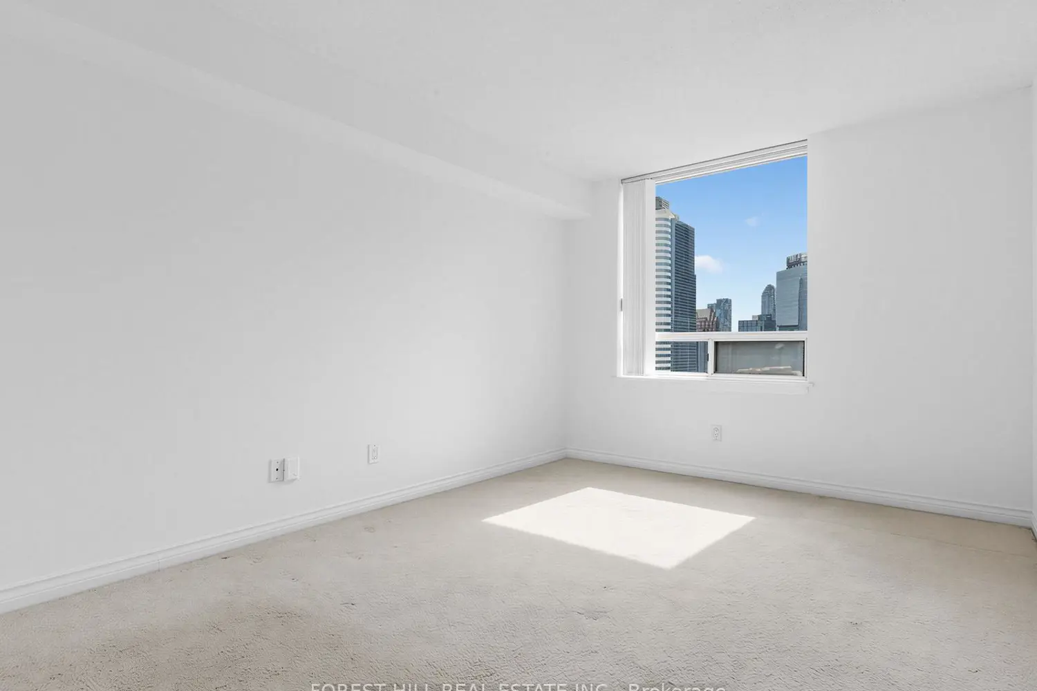 Additional image 5 of 633 Bay Street 2313