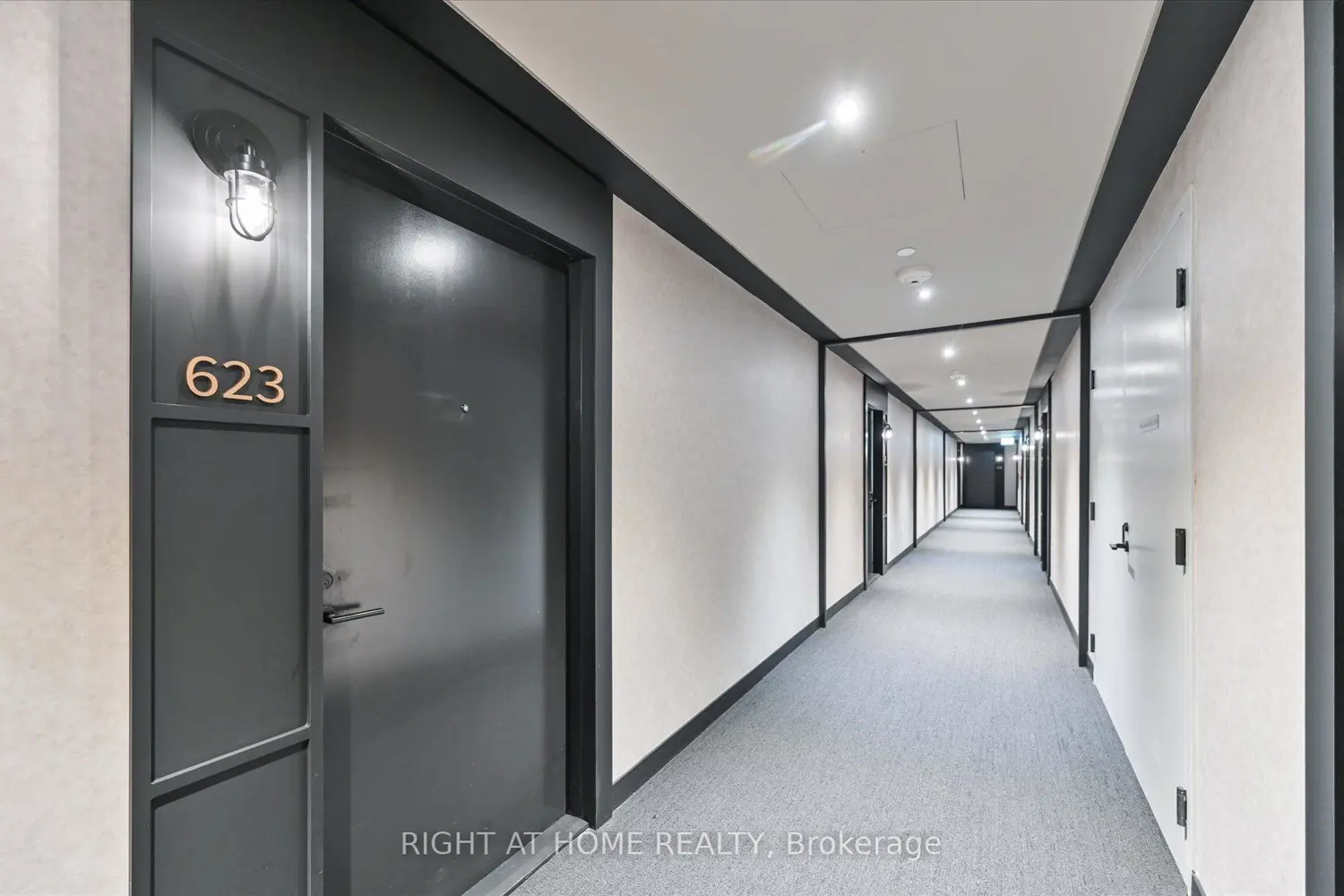 Additional image 4 of 505 Richmond Street 623