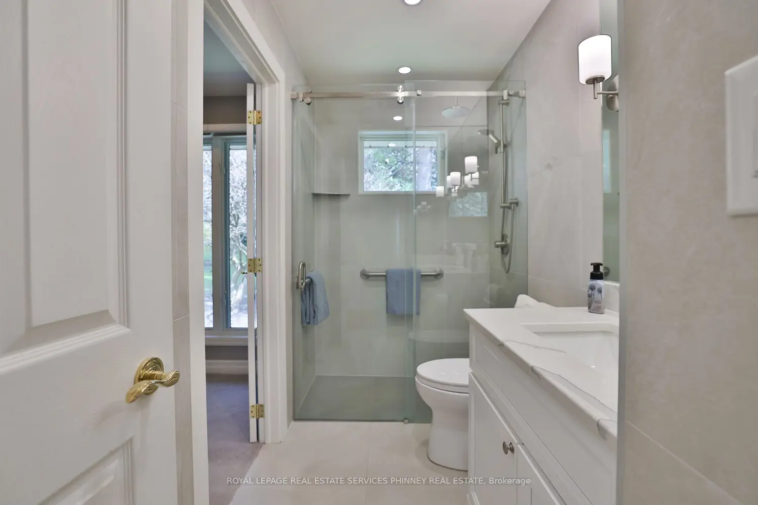 Additional image 11 of 1066 Stockwell Avenue