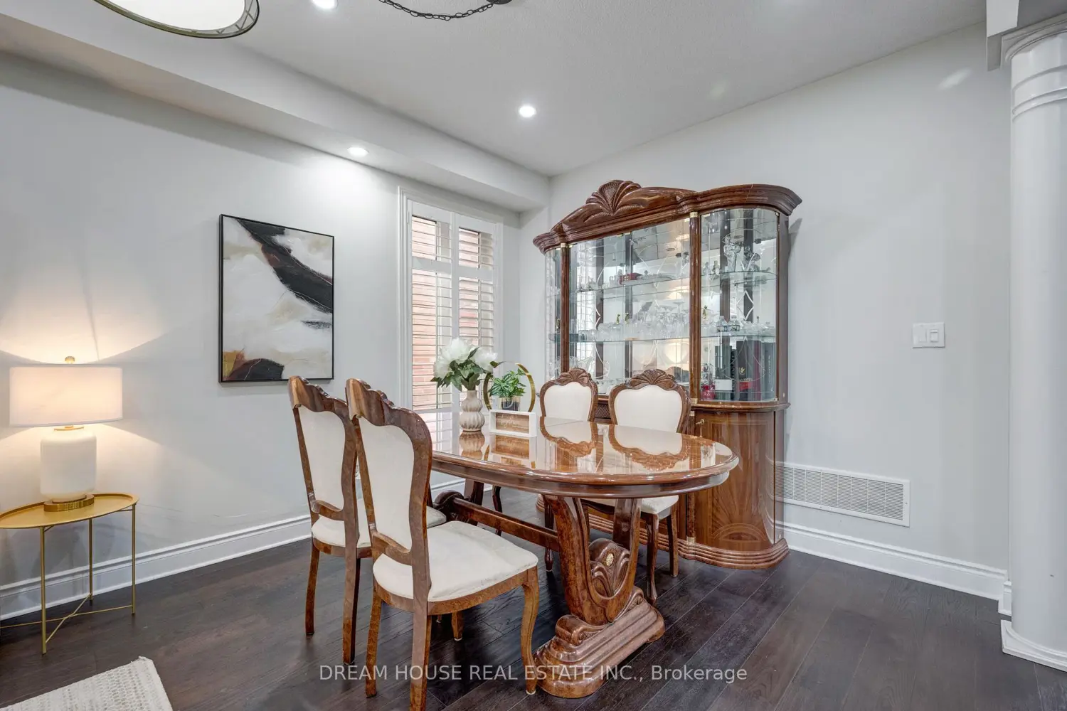 353 Michener Place photo 4