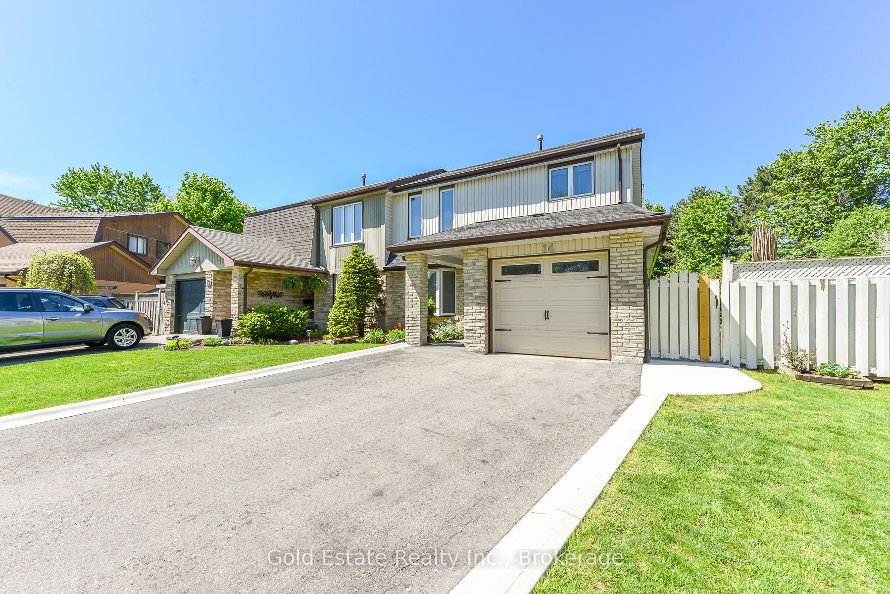 Additional image 3 of 14 Leacrest Street, Brampton, ON, L6S 3K6