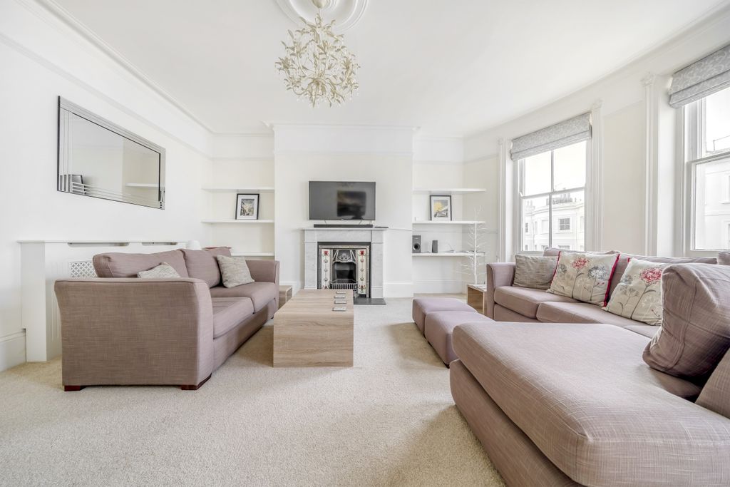Additional image 3 of 3 bed flat to rentEaton Place, Brighton BN2