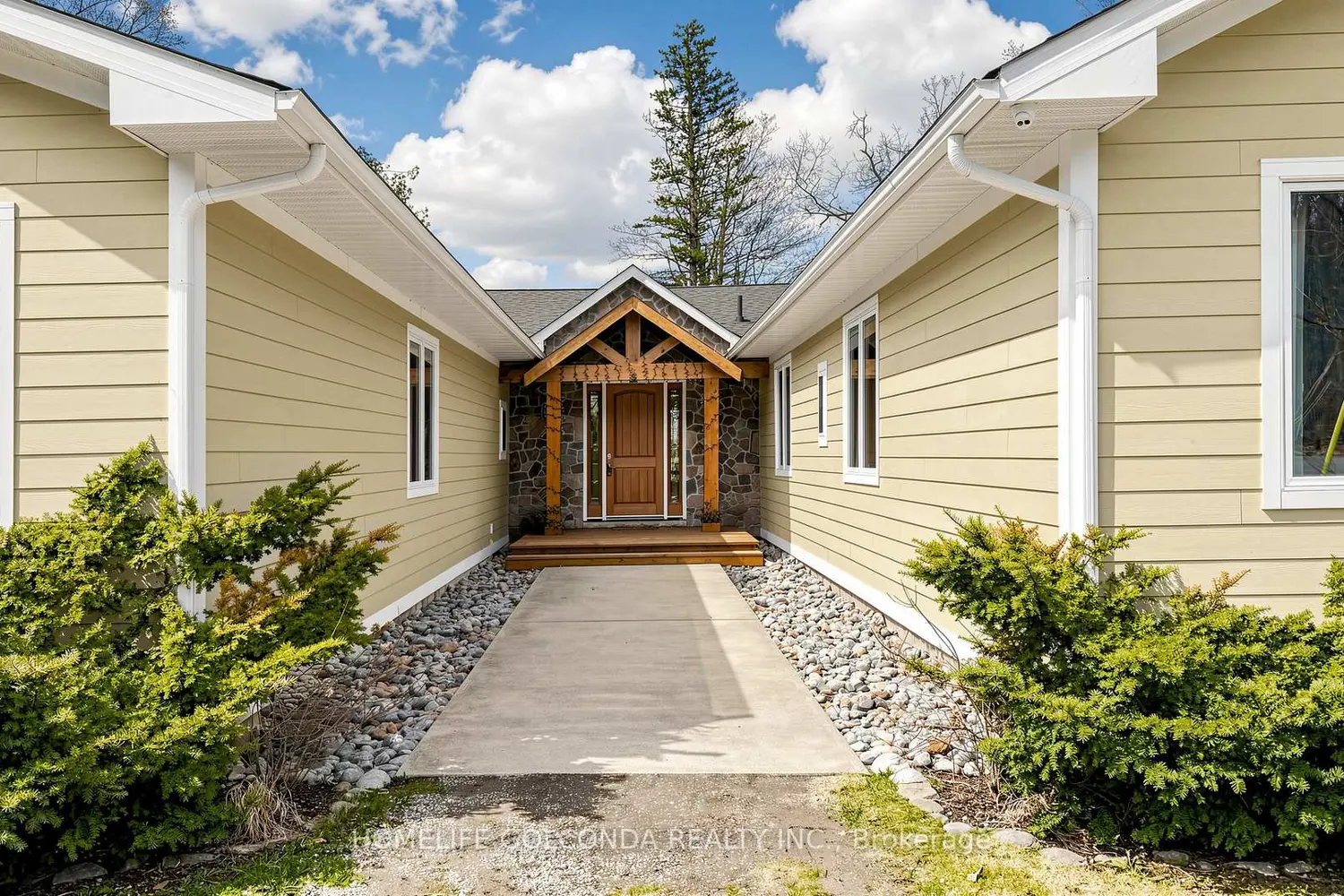 1811 Ridge Road photo 4
