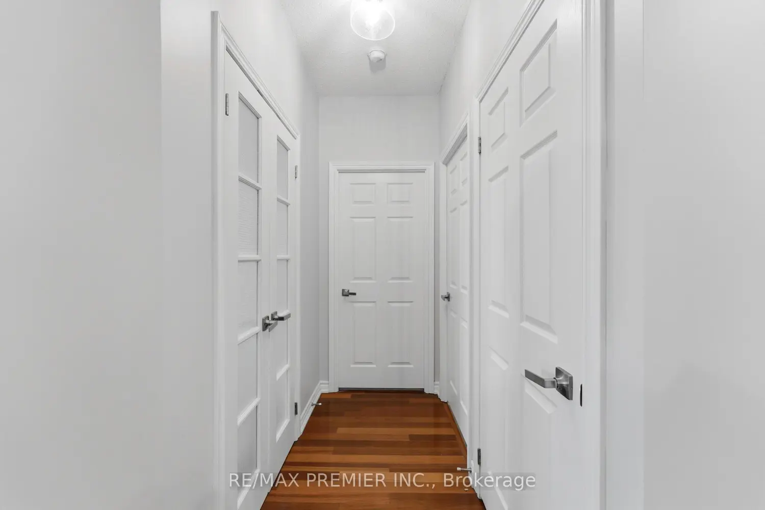 Additional image 17 of 16 Dallimore Circle Ph20