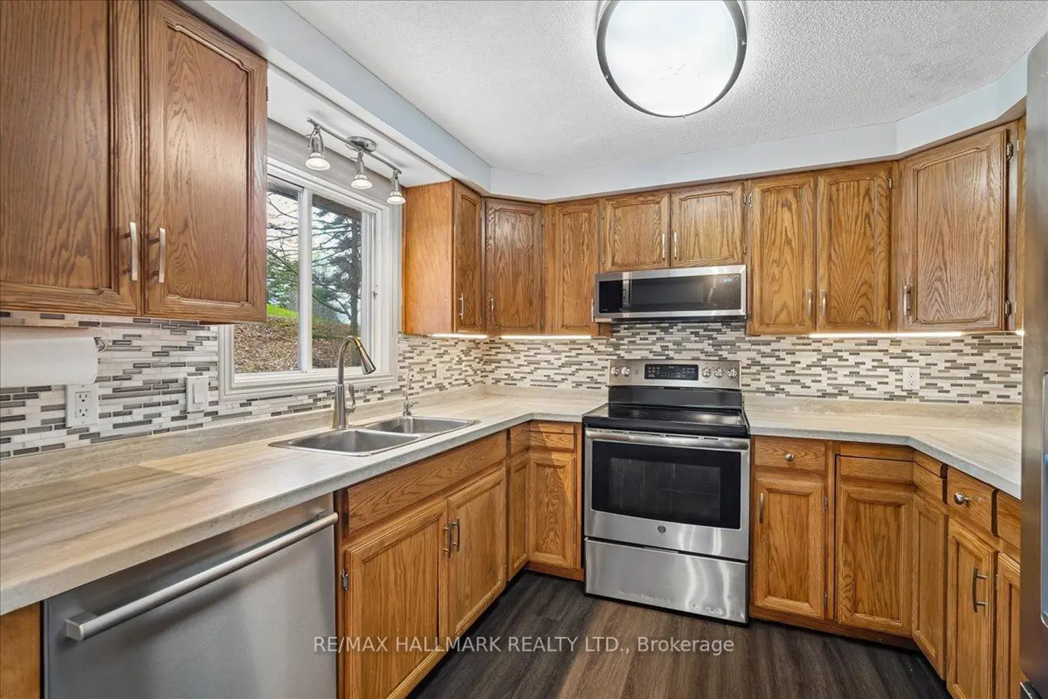 Additional image 4 of 9 Pinetree Court