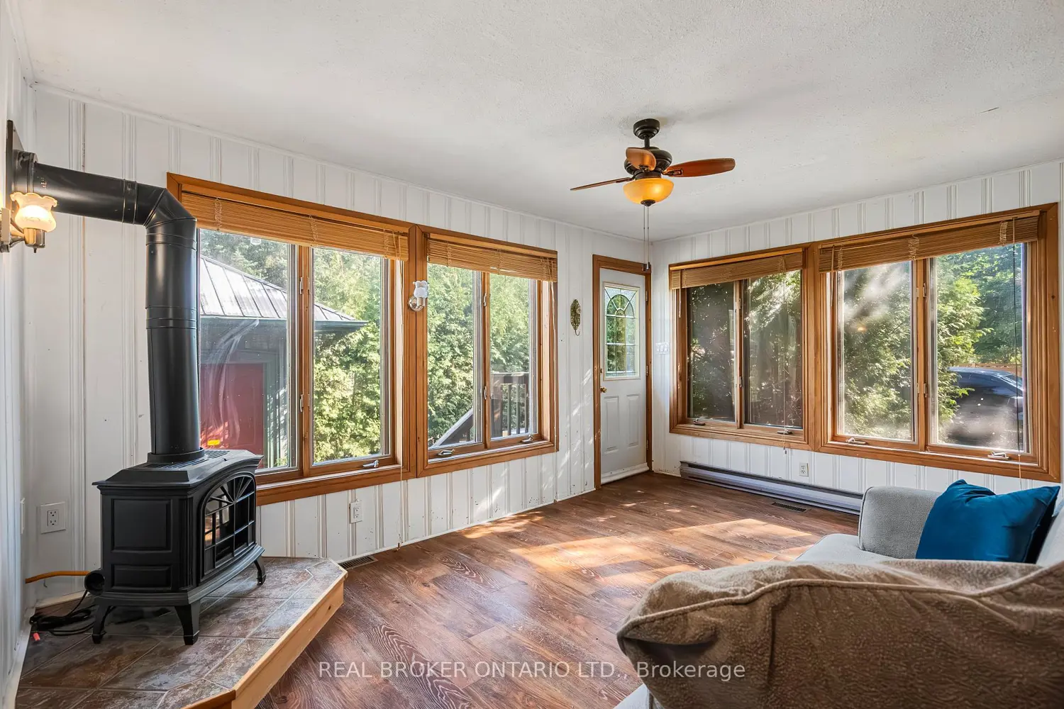 Additional image 10 of 74 Lake Avenue