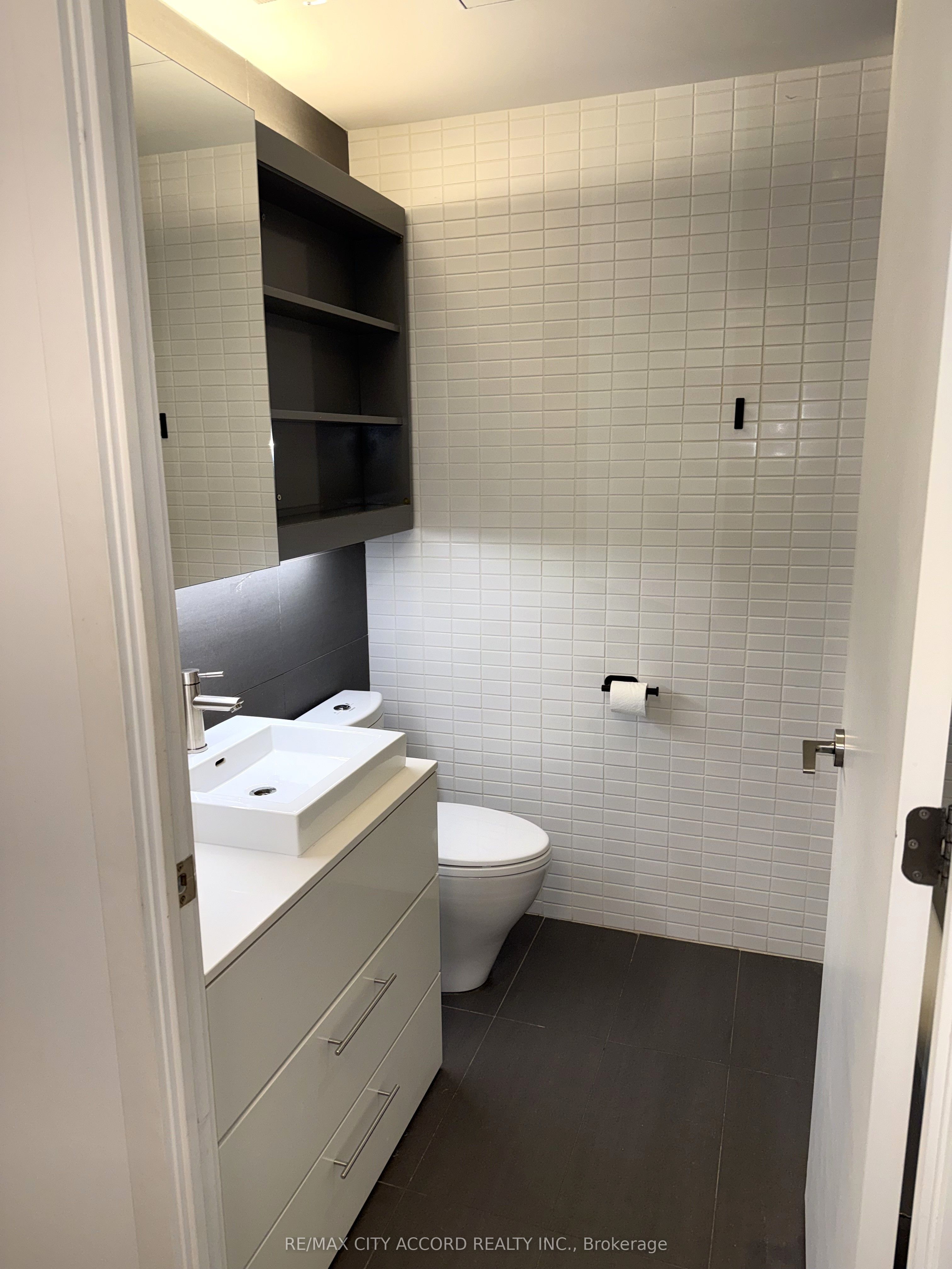 Additional image 3 of 550-47 Lower River Street, Toronto, ON, M5A 1M6