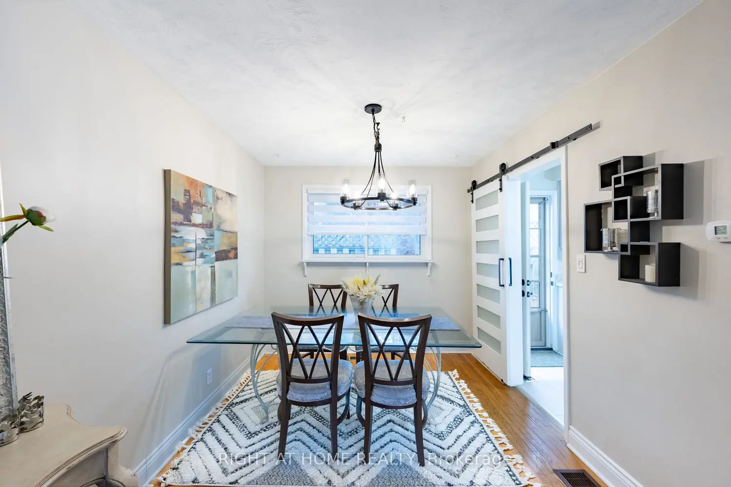 Additional image 6 of 323 Lindan Avenue