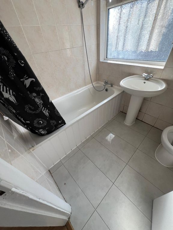 Additional image 12 of 2 bed maisonette to rentRiverside Gardens, Wembley HA0