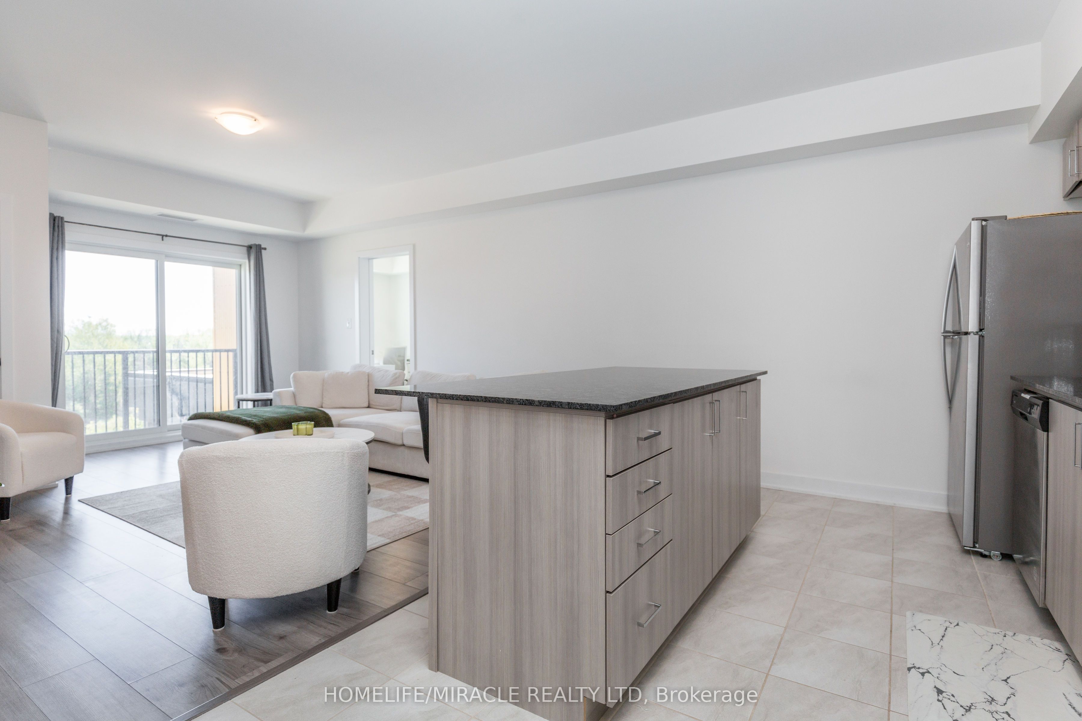 Additional image 2 of 207-8 Culinary Lane, Barrie, ON, L9J 0T2